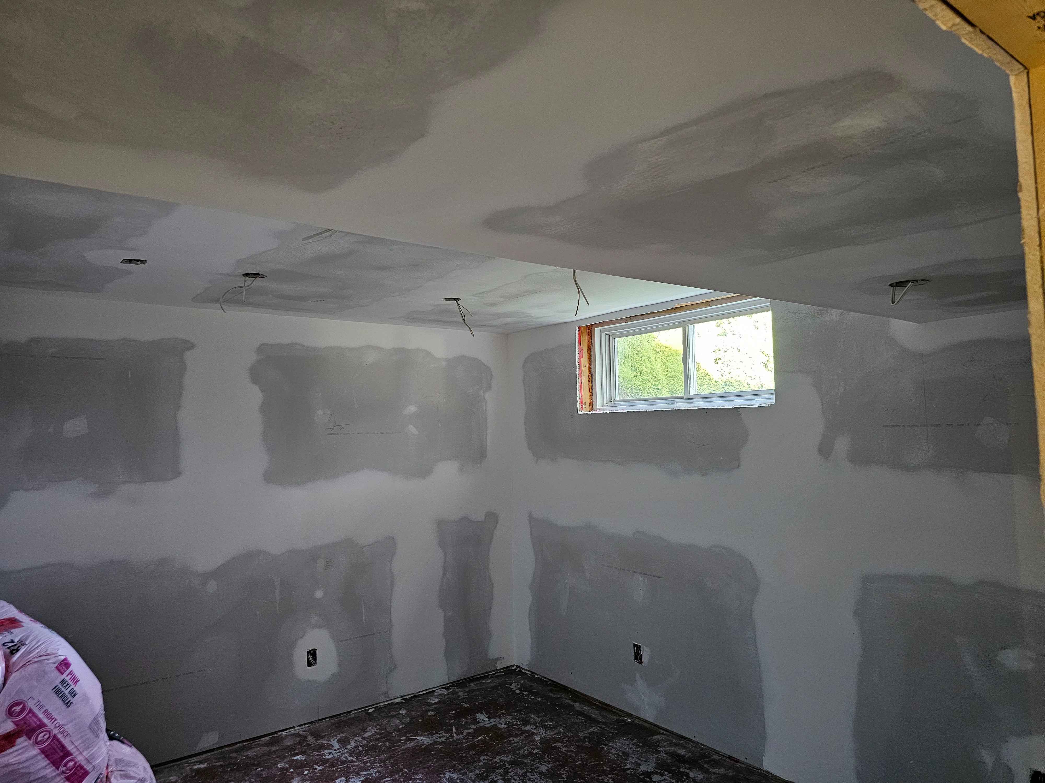 Complete Basement Transformations 9